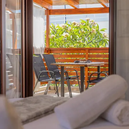 Hébergement de vacances The Neo-classic Loft