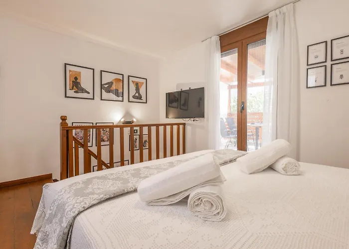 The Neo-classic Loft *