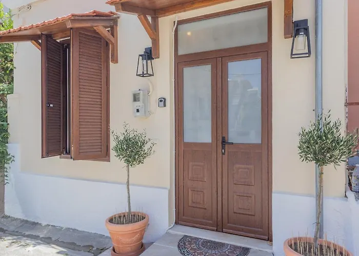 Case de vacanță The Neo-classic Loft Rhodes City