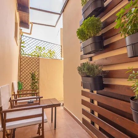 The Neo-classic Loft Nyaraló *