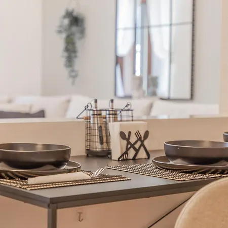 Nyaraló The Neo-classic Loft